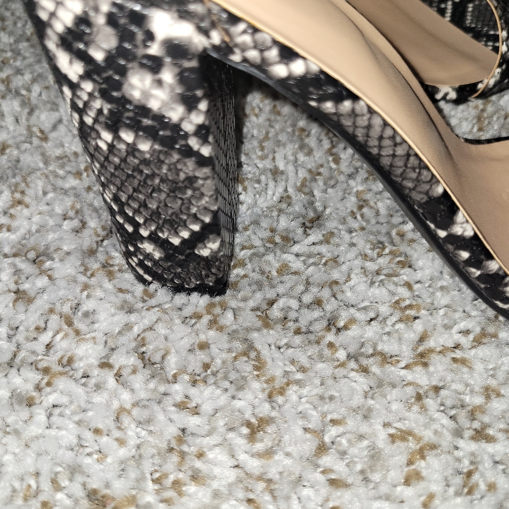 Worthington Fuchsia and A New Day Snake Print Heels - Picture 3 of 12